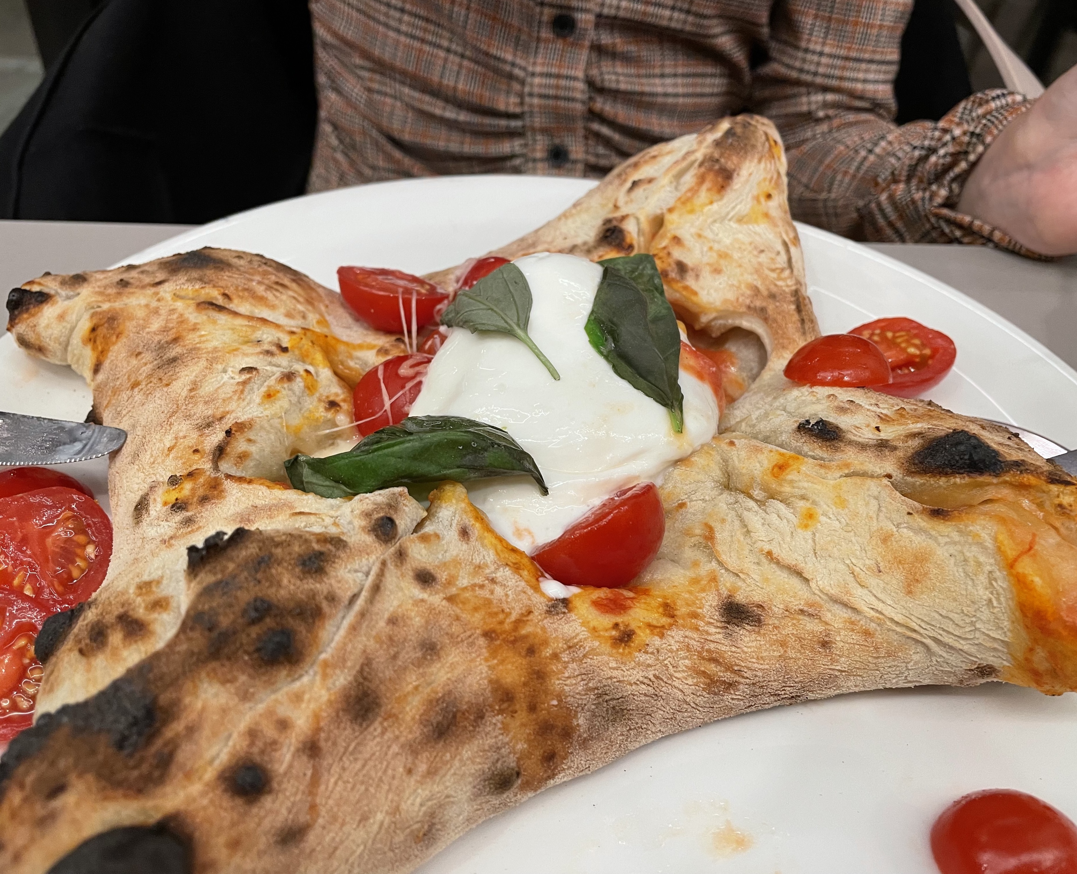 photo très appétissante d'une pizza